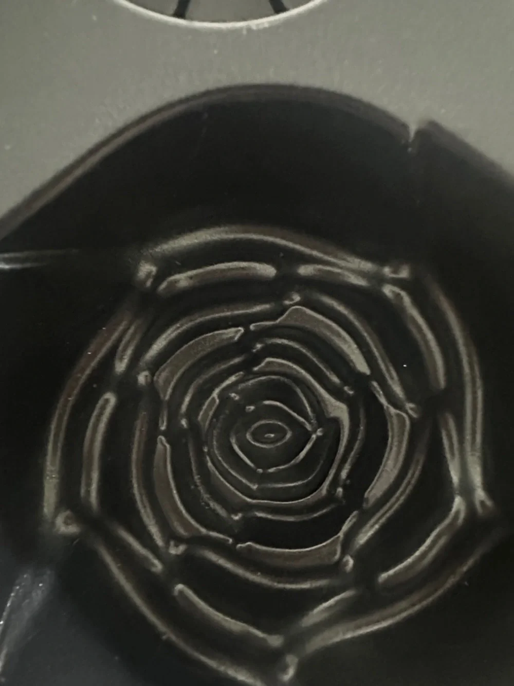 Nordic Ware Floral 6-Cup Muffin Pan with Sunflower, Blossom, Rose Molds - Picture 6 of 6